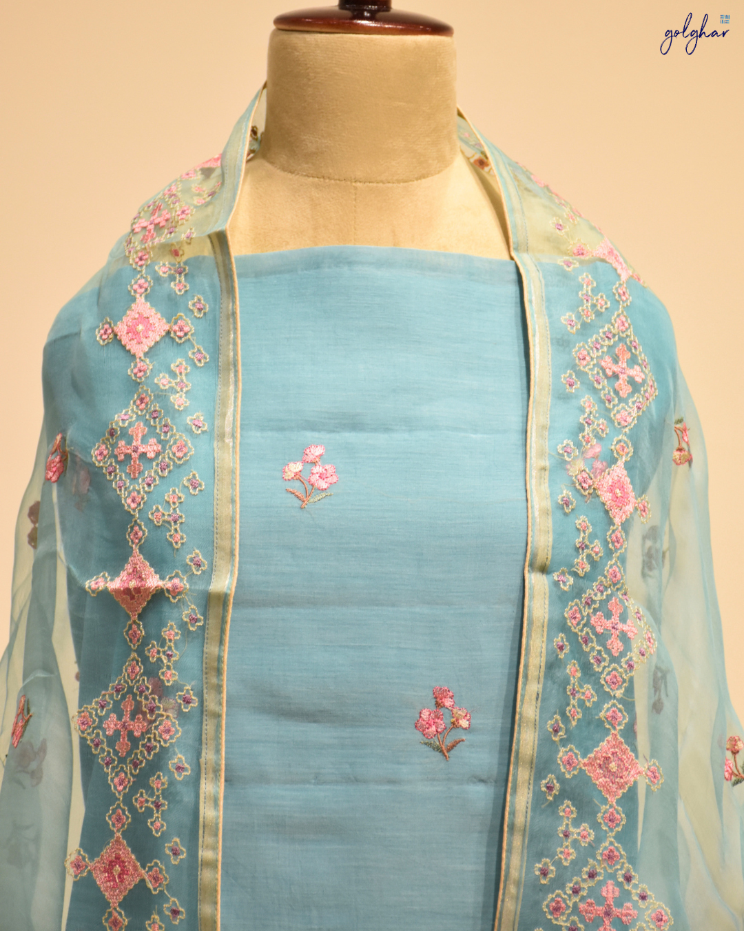 Pichwai (Suit)
