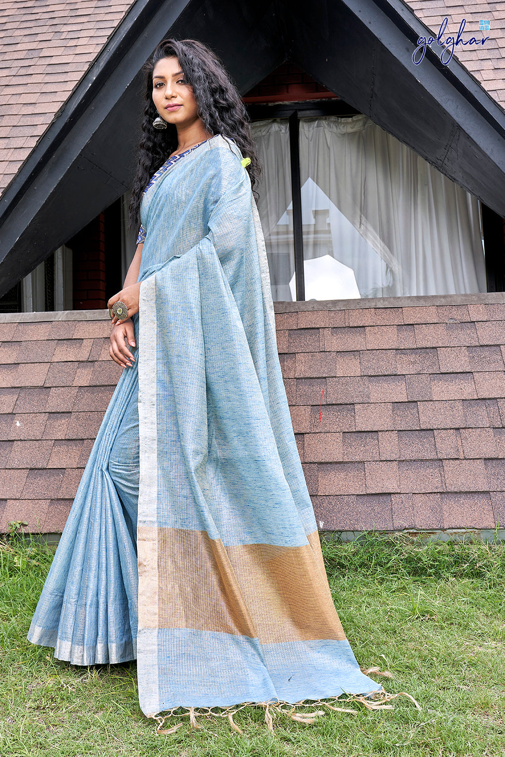 Flashing Light (Saree)