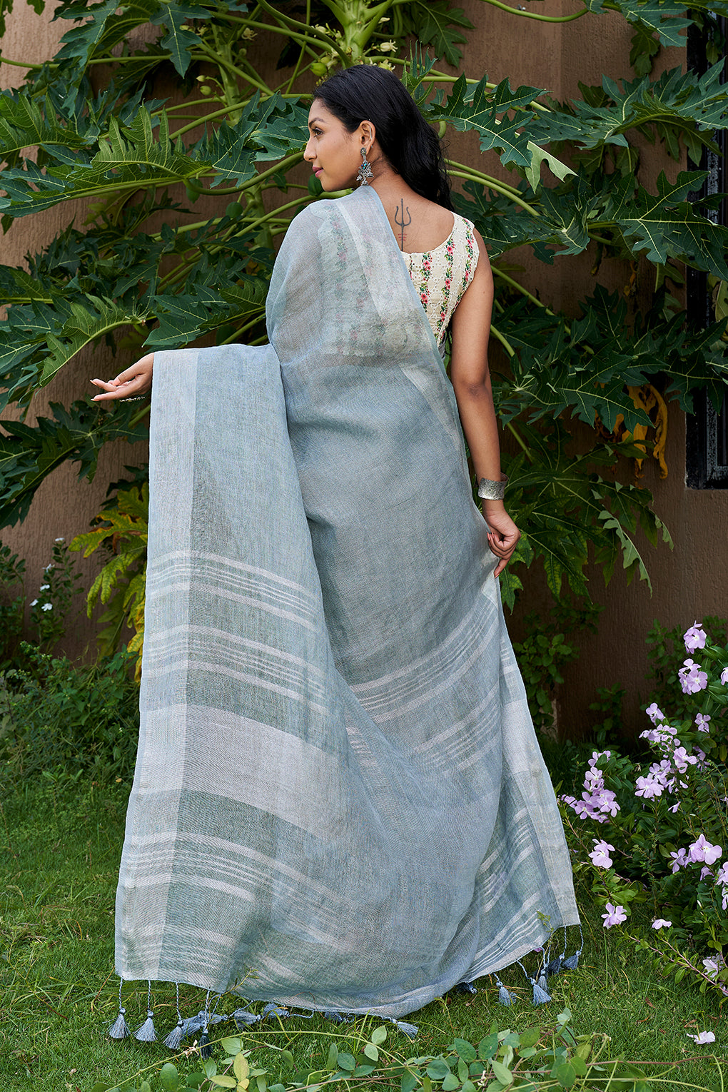 Dazzling Diva (Saree)