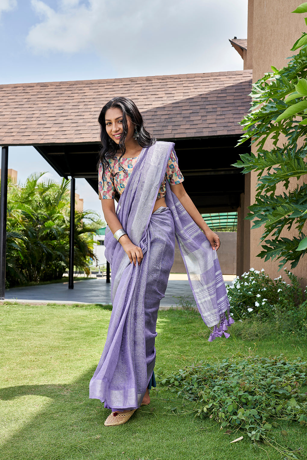 Belly Dance (Saree)
