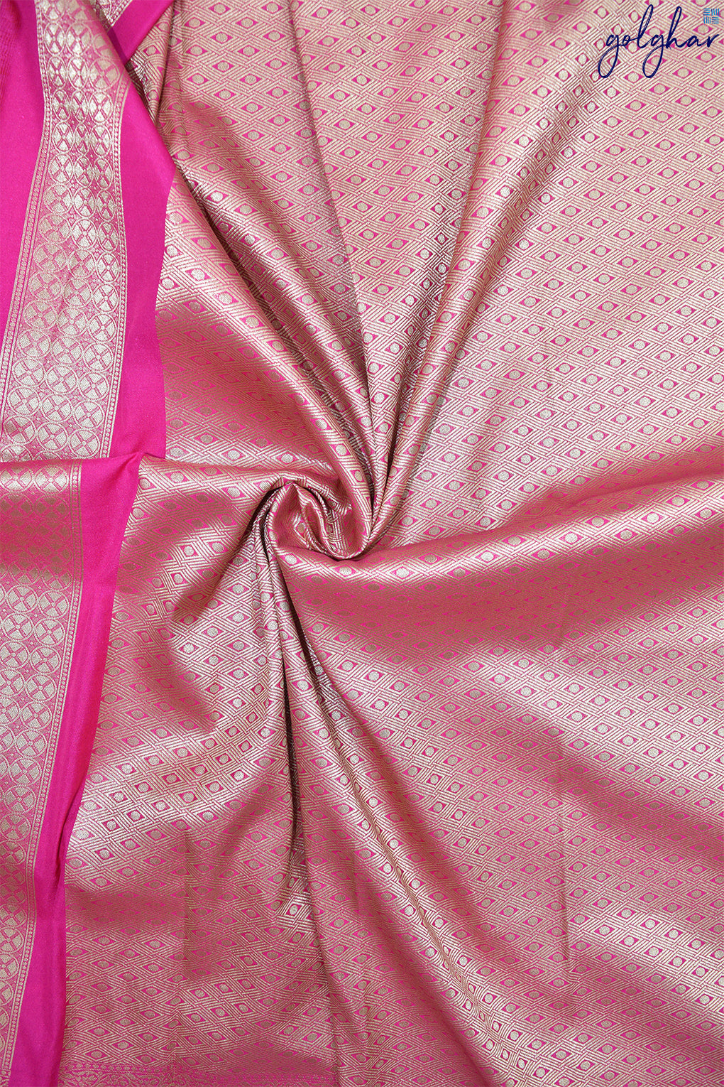 Fuchsia Flutter (Saree)