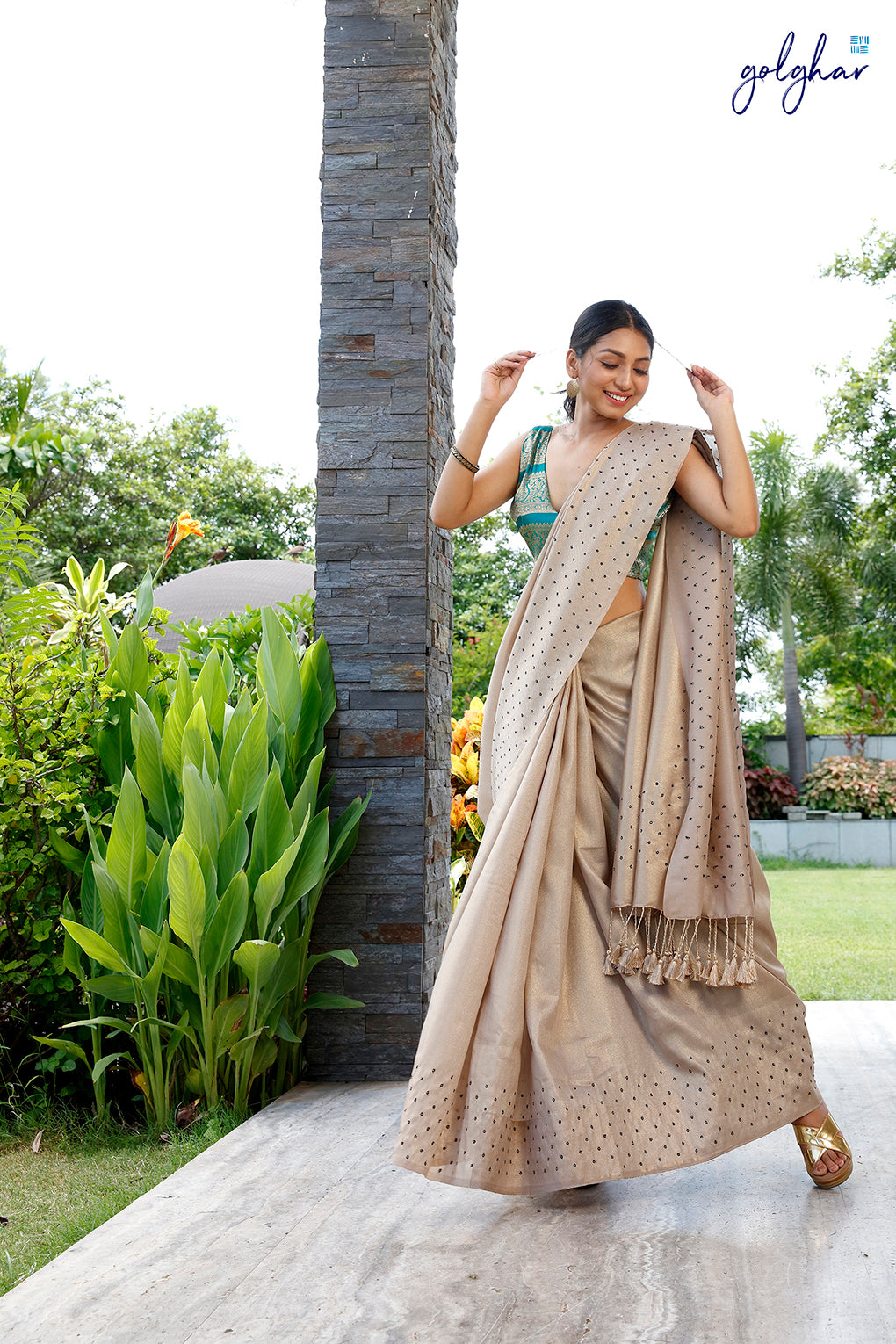 Silver Snow (Saree)