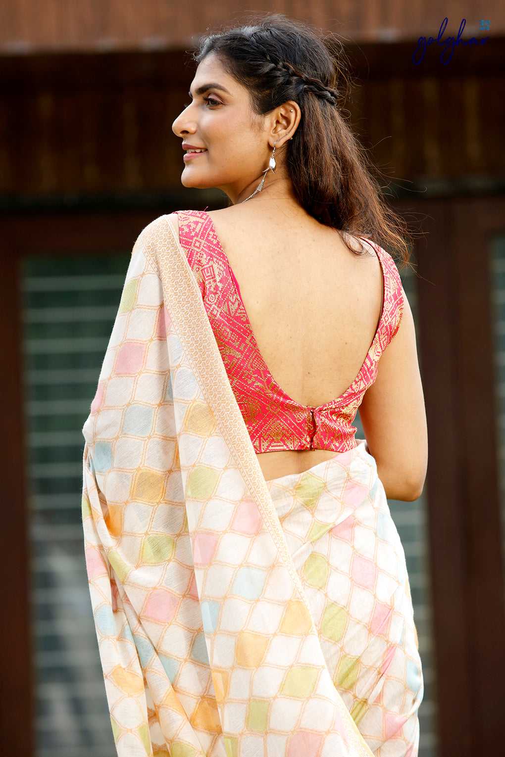 The Silken Hues (Saree)