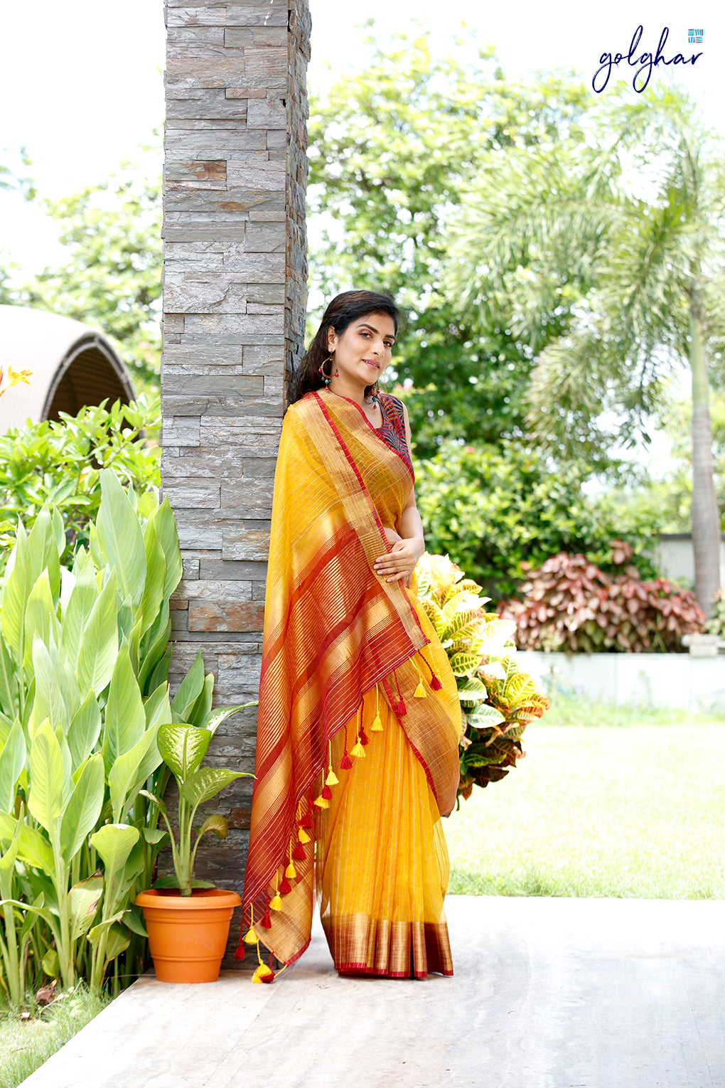 Daffodil (Saree)