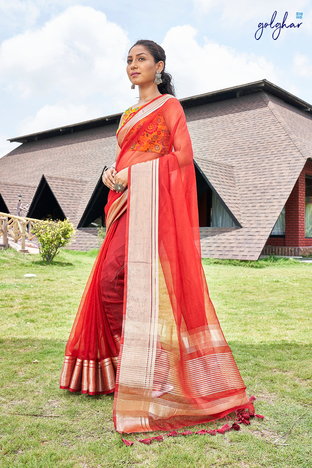 Give me Red (Saree)