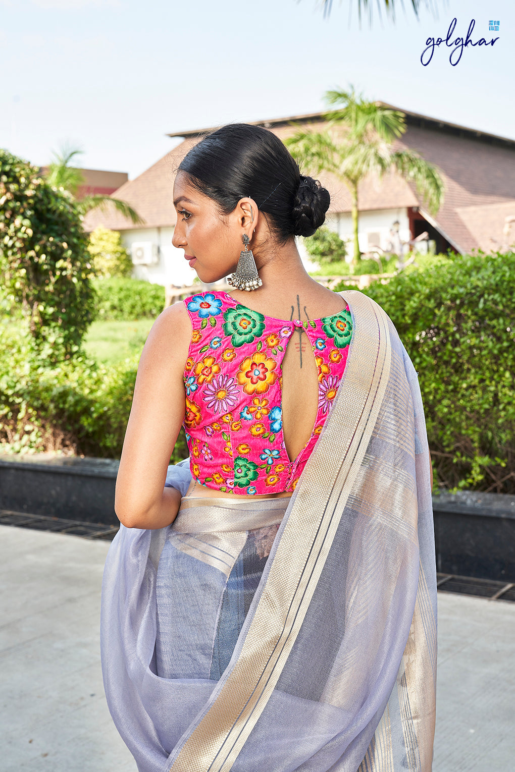 Ashy Ash (Saree)