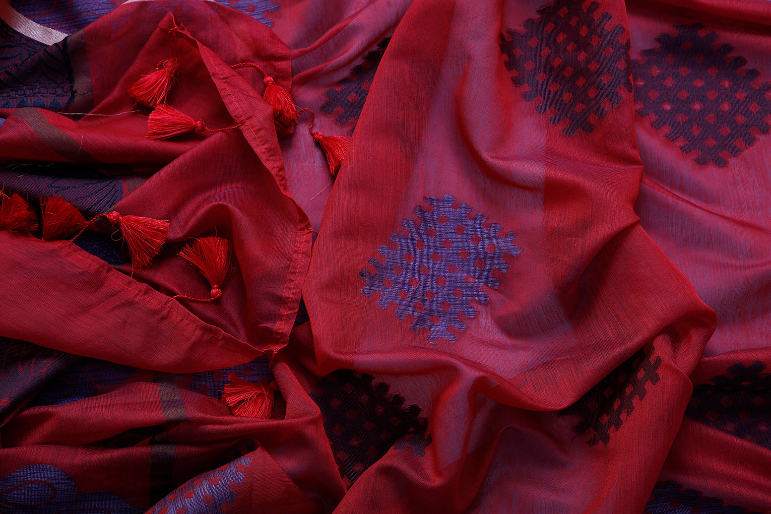 Under 2000 Saree