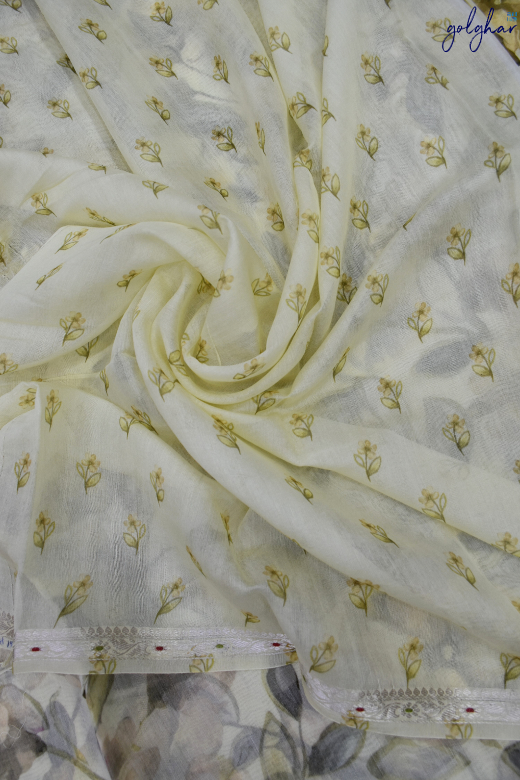 Tangy Threads (Saree)