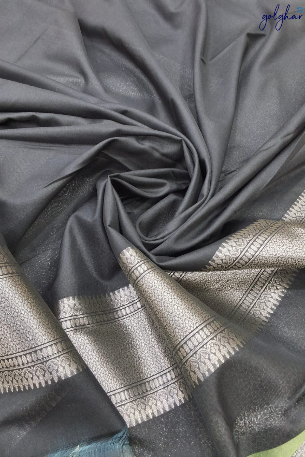 Liva Black Handloom Banarasi Saree