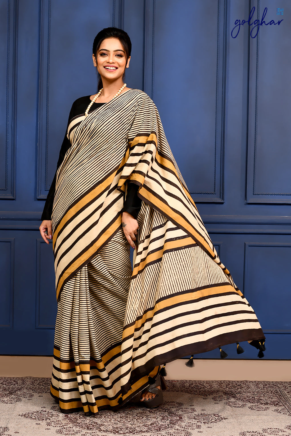 Contrast Queen (Saree)