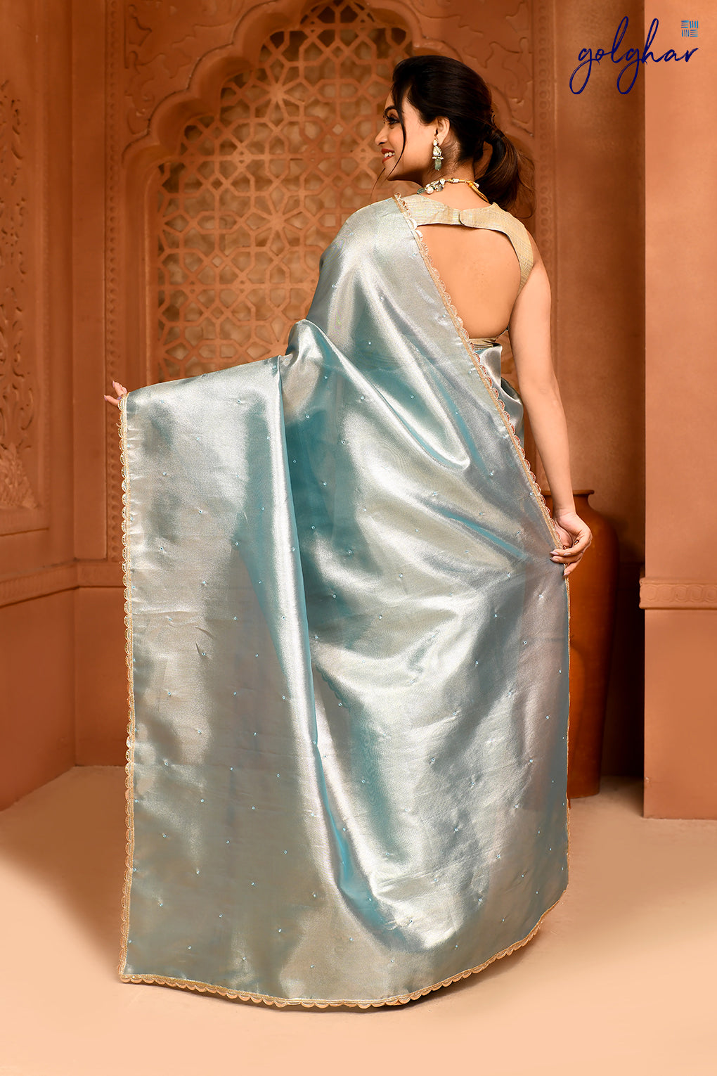 Ice Queen (Saree)