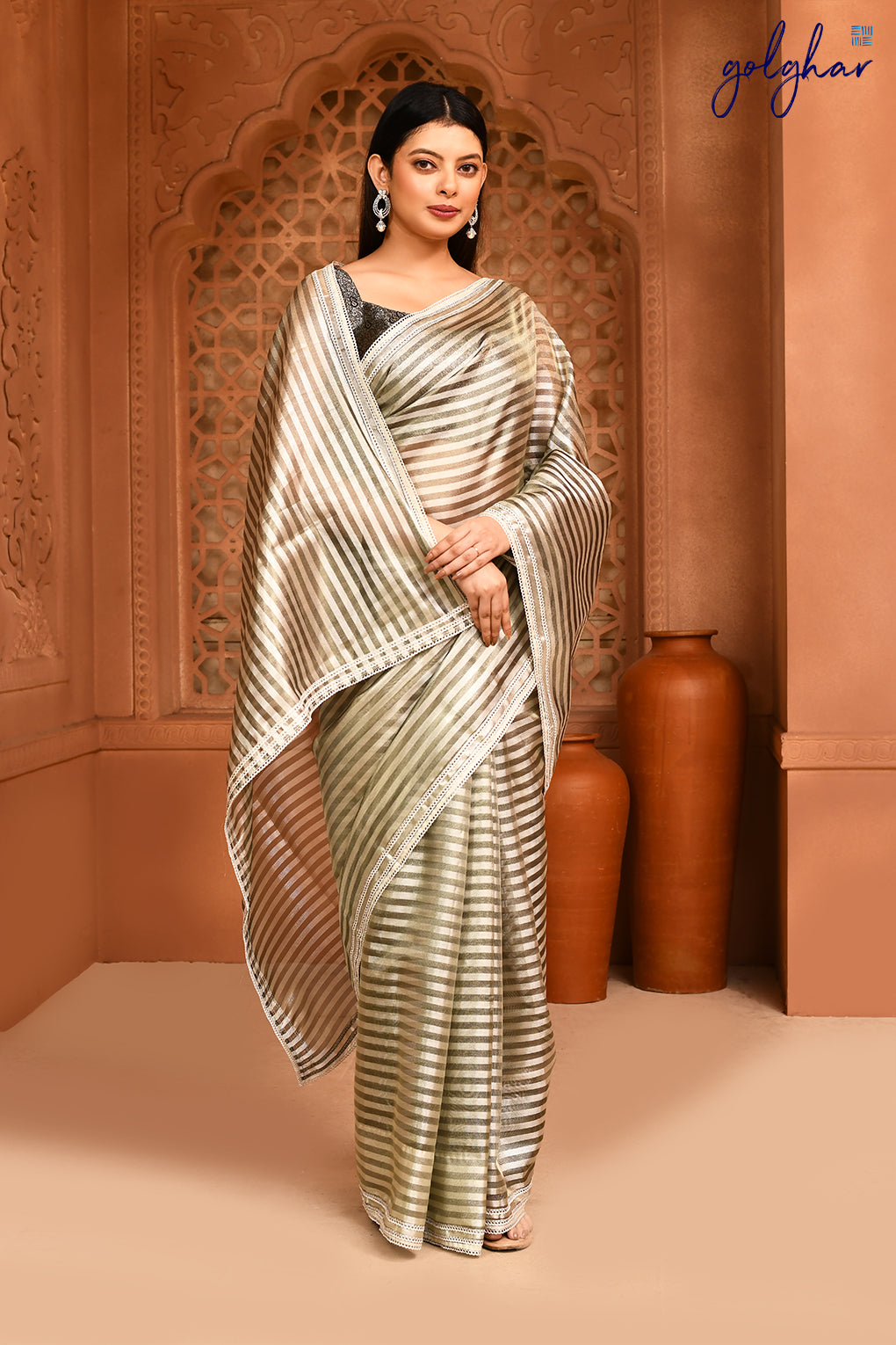 Black Swan (Saree)