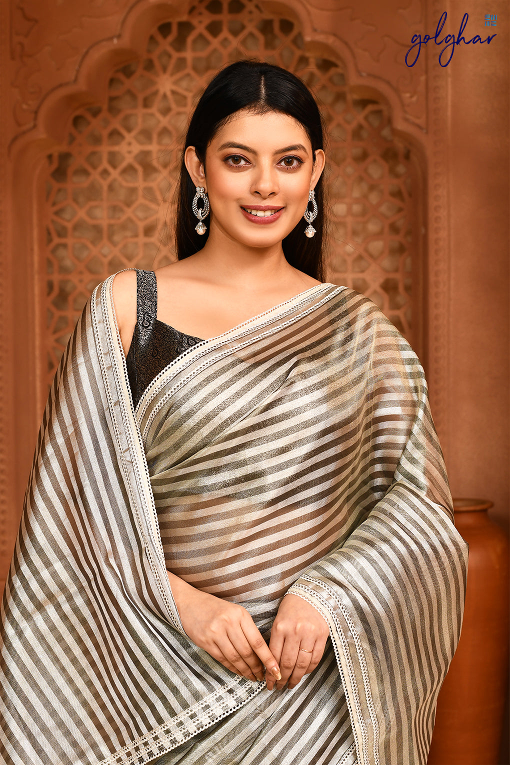 Black Swan (Saree)
