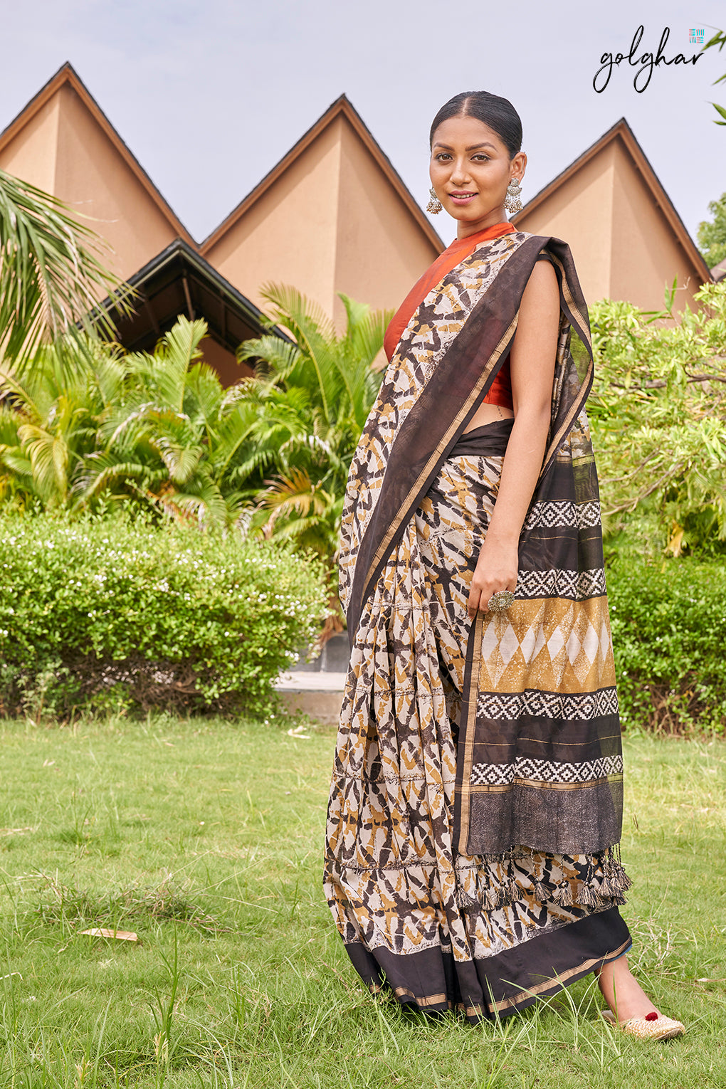 Crazy Cuckoo (Saree)