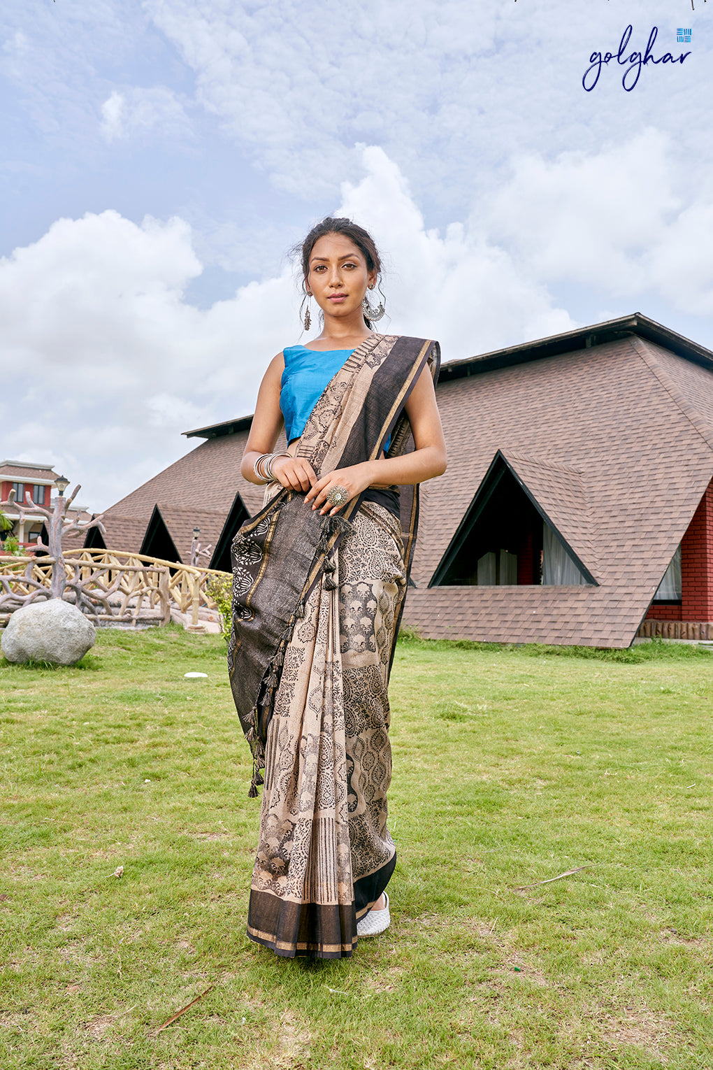 Dark Chocolate (Saree)