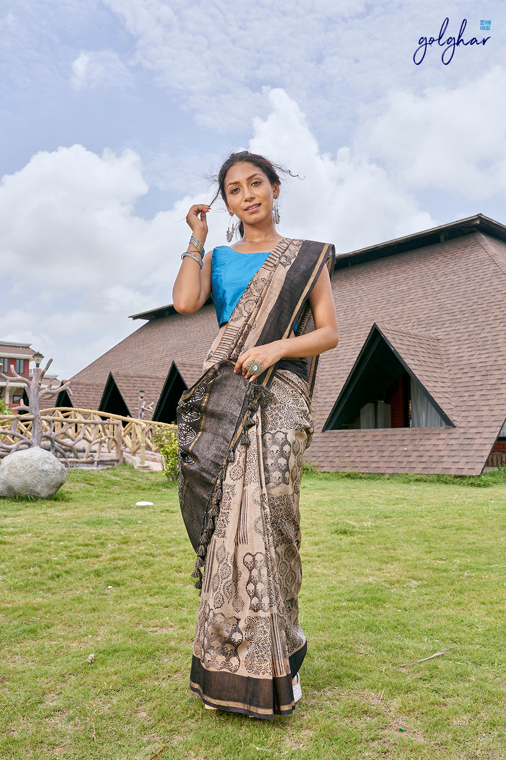 Dark Chocolate (Saree)