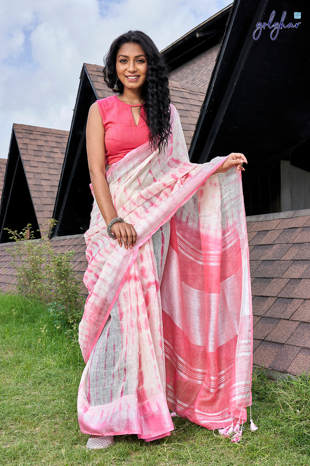 Romcom (Saree)