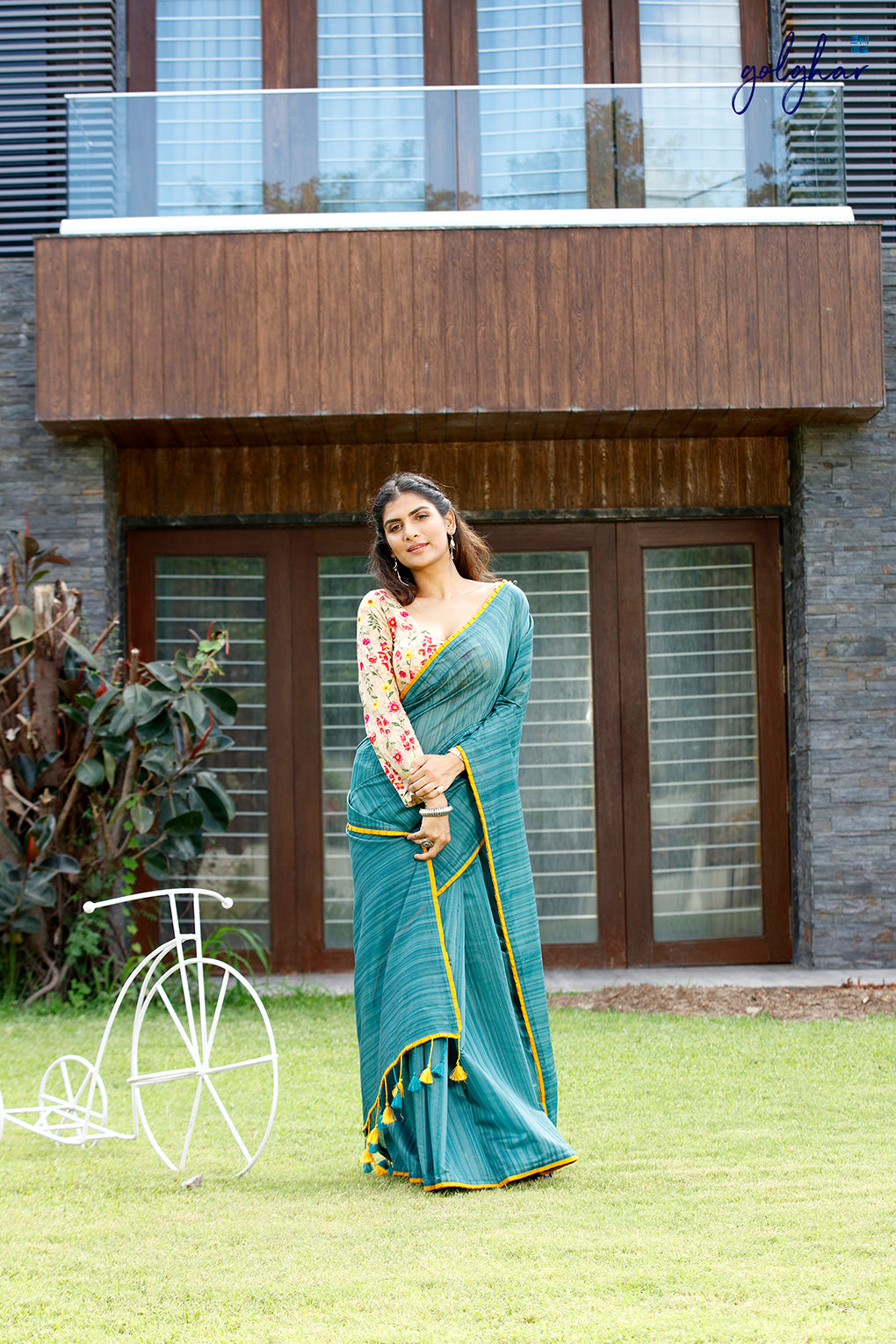 Aruba (Saree)