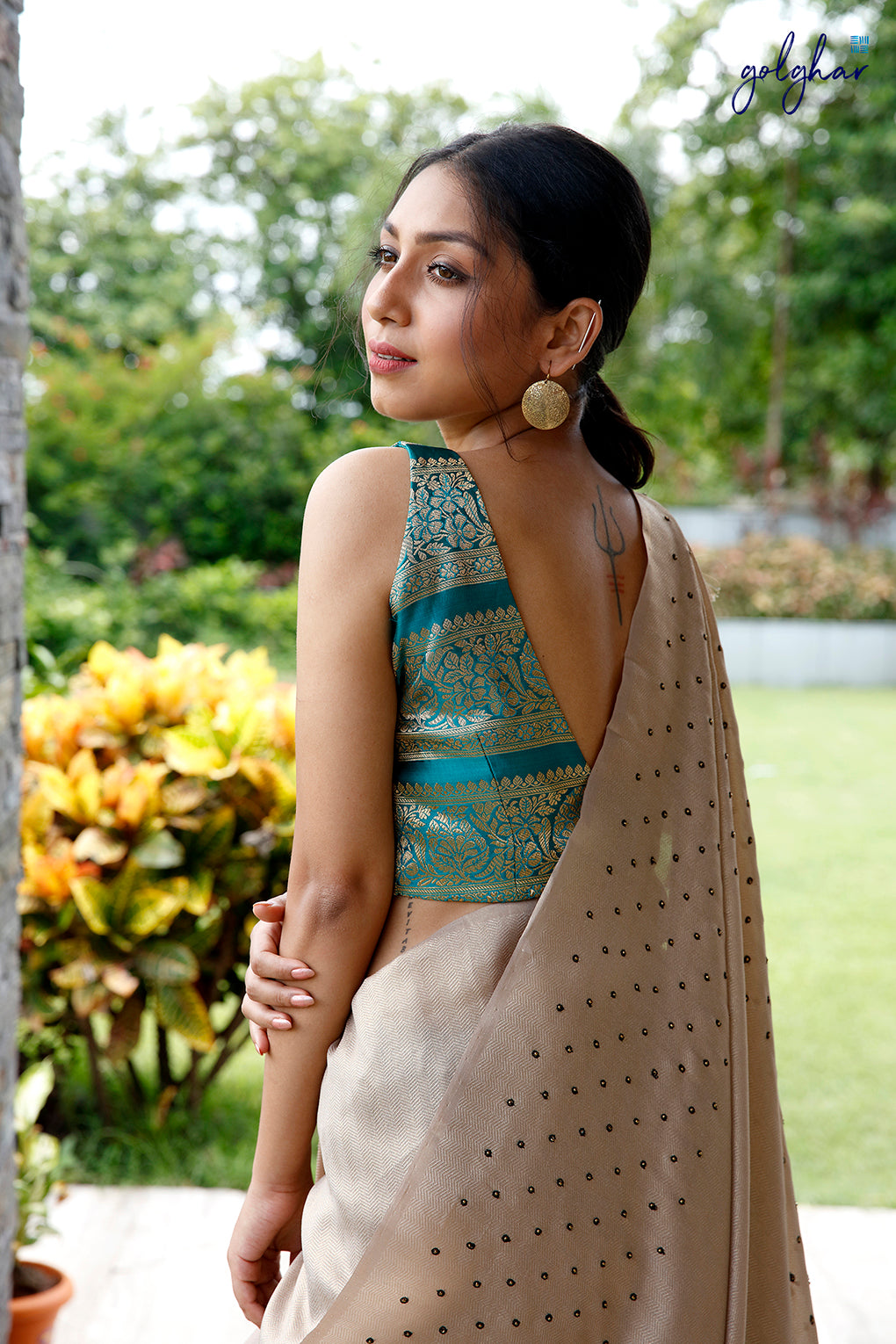 Silver Snow (Saree)