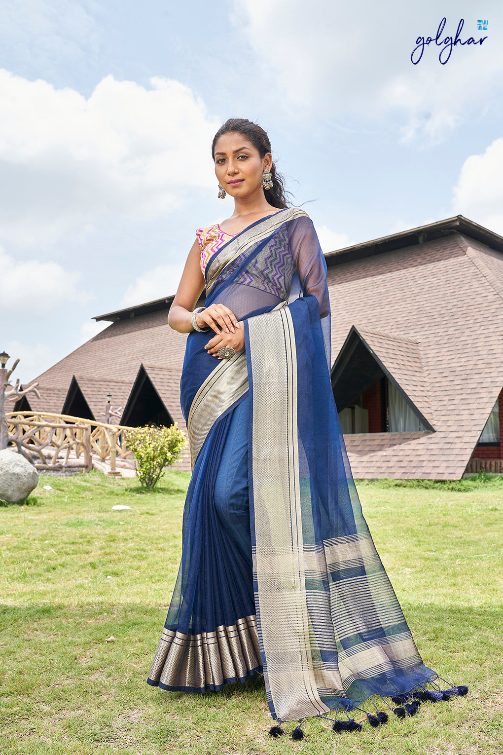 Midnight Dive (Saree)