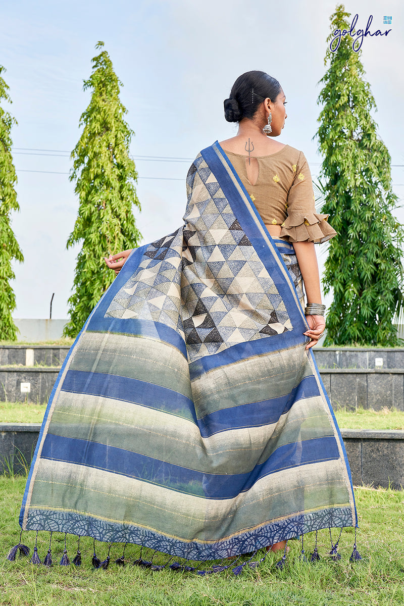 Minute Fusion (Saree)