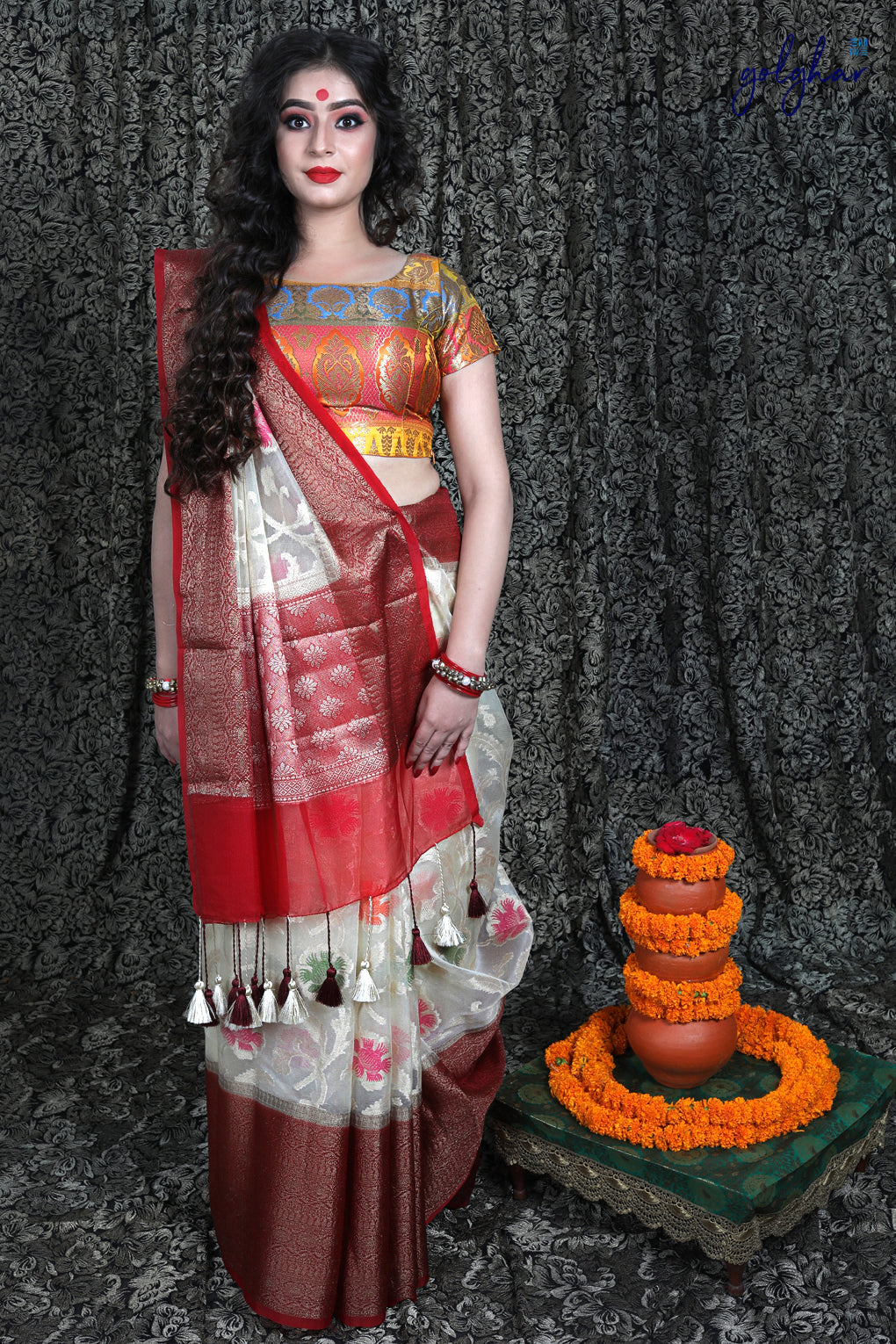 Suhaavana (Blouse)