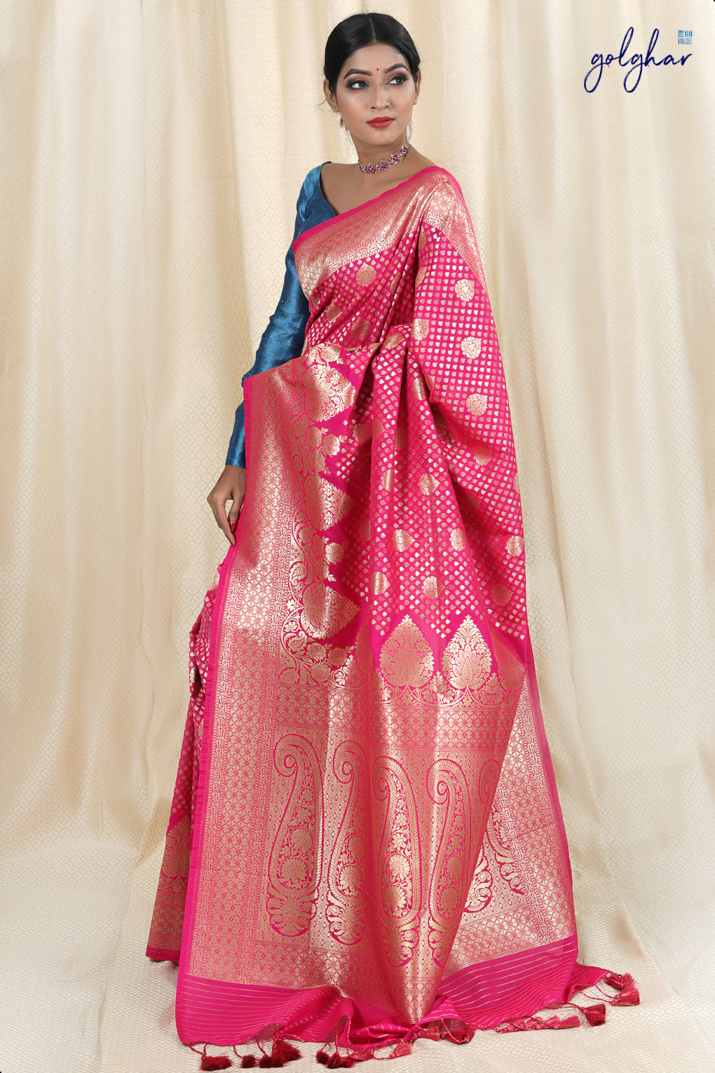 Fuchsia Flutter (Saree)